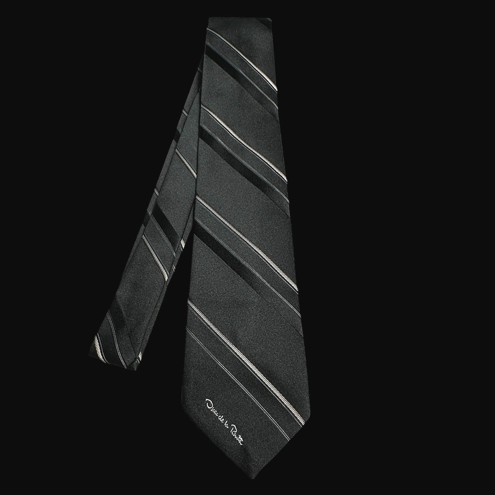 Oscar de la Renta Men's Black Charcoal Gray Stripe Silk‎ Tie Vintage Necktie 52"